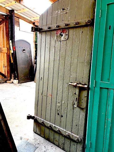 commentaar radiator Verstikkend Antieke deuren - antiek , brocante en industrieel komt iedere binnen bij  benko - antiek , brocante en industrieel komt iedere binne - Benko