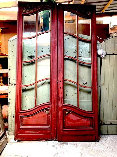 Antieke deuren met - Antieke deuren en oude binnendeuren met panelen - van antieke buitendeuren, oude binnendeuren, luike - Benko