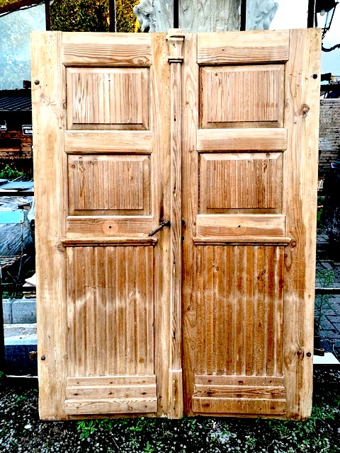 Gemarkeerd charme Afgrond oude deuren - Antieke deuren en oude binnendeuren met panelen - van antieke  buitendeuren, oude binnendeuren, luike - Benko