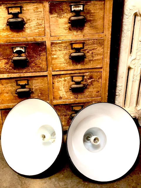 Wiens Aanpassen stuiten op Oude emaille lampen - antieke interieurs voor uw woning, bedrijf, winkel of  cafe - antieke interieurs en oude interieurs van antieke - Benko